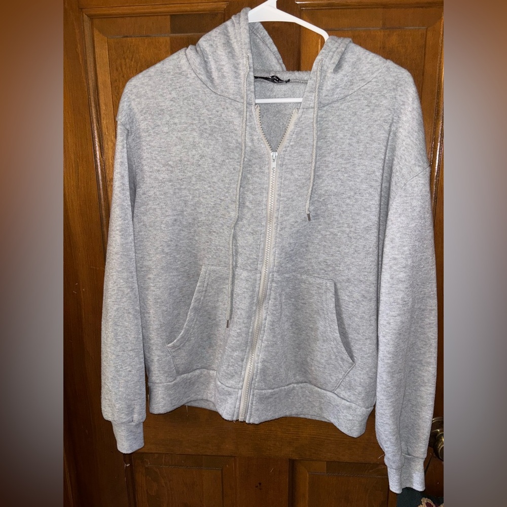 Zip up gray